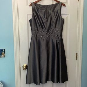 Jones Wear Sleeveless Silver Dress size 12